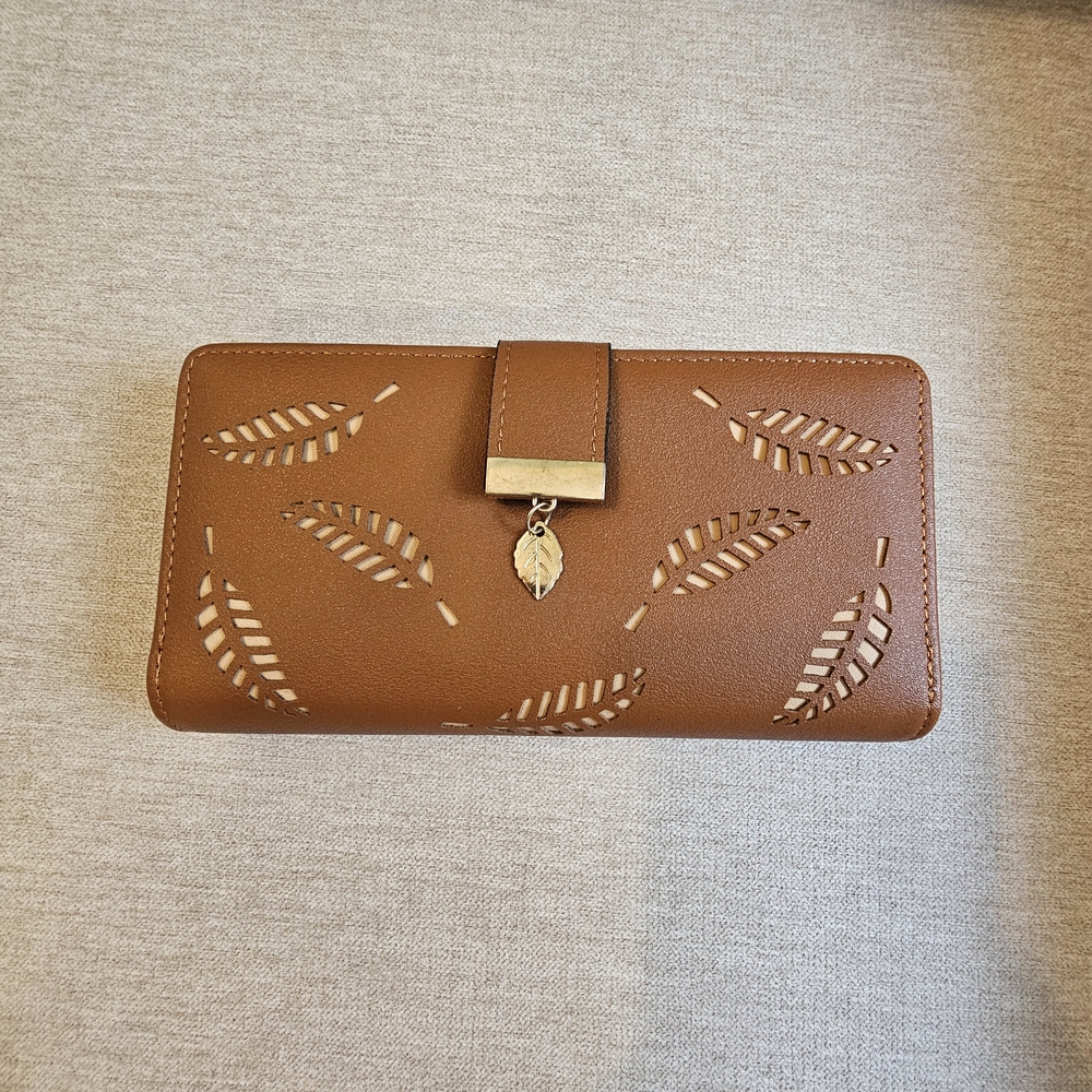 Brown Leaf Cutout Women's Wallet